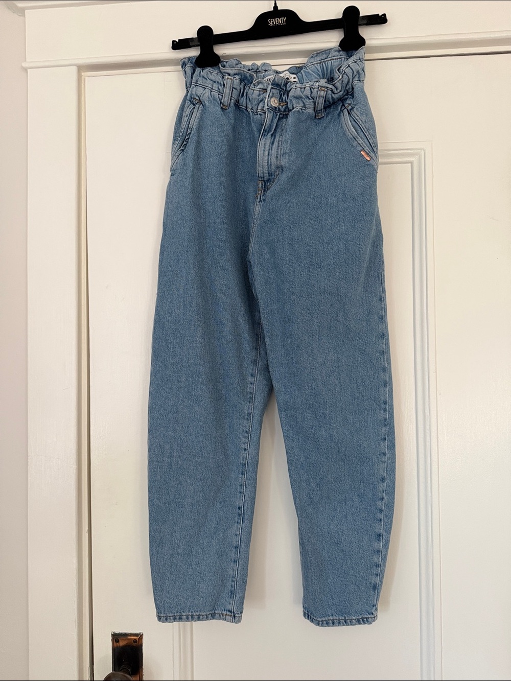 Zara Womenโs Paperbag Waist Jeans - Light Blue size S
